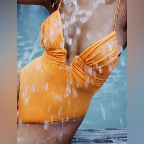 NWT Zara Sweetheart Neckline Ruched One Piece Swimsuit in Orange - Picture 1 of 9